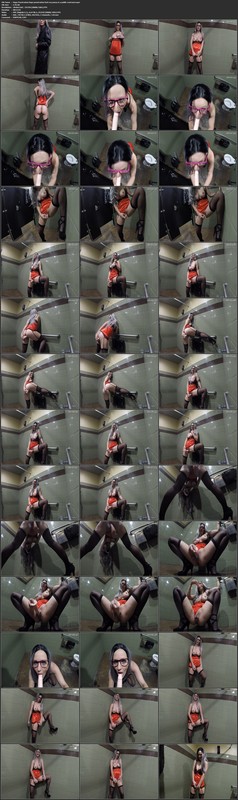 Hope Penetration fuck my pussy in a public restroom